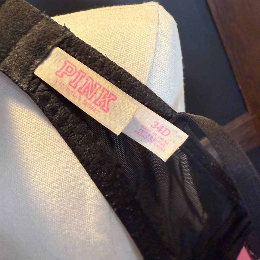 Victoria's Secret Black Lace Bra - Picture 3 of 3